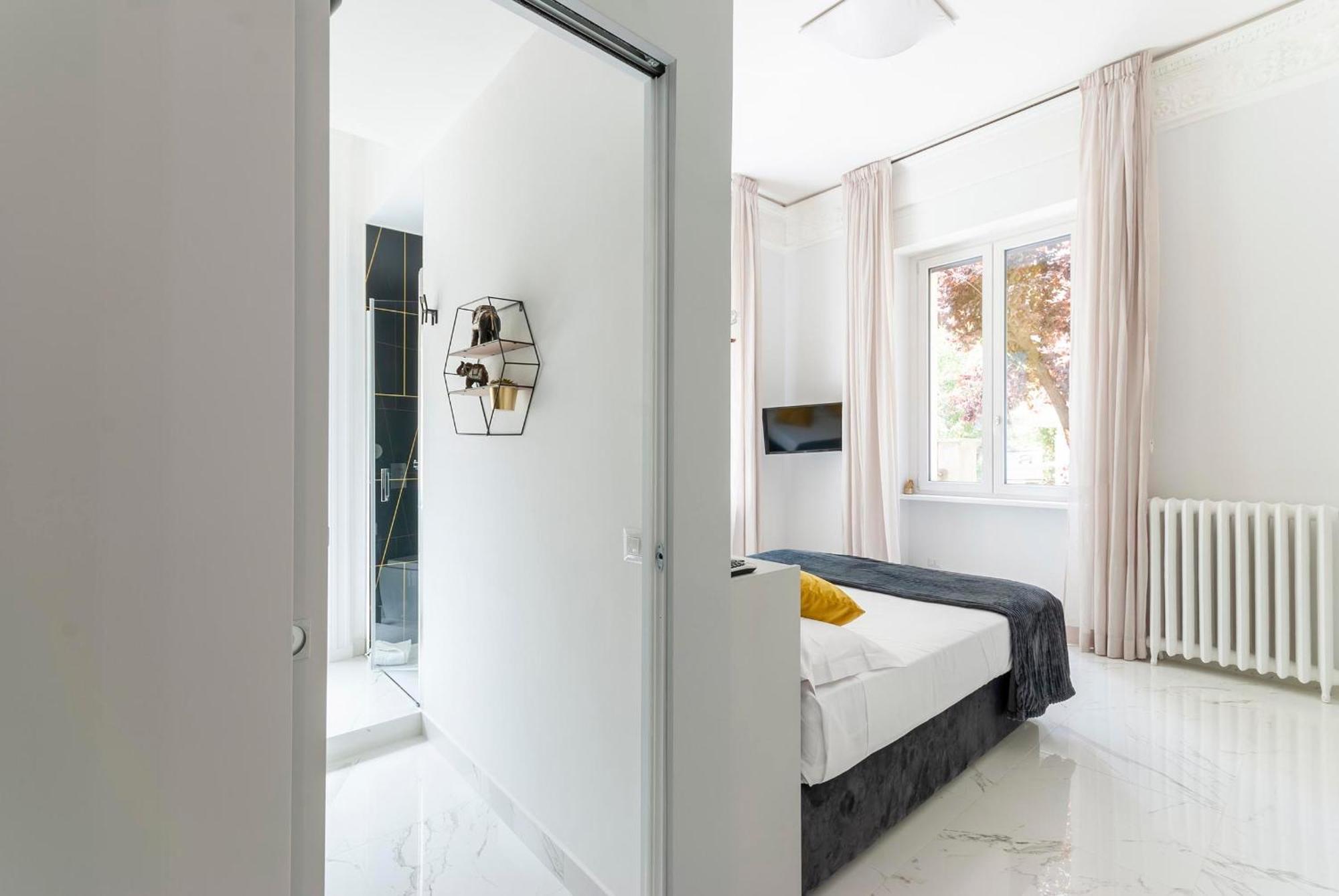 Bea Suites Luxury Rooms โรม ภายนอก รูปภาพ
